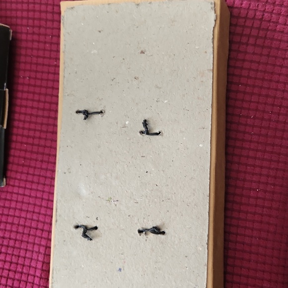 Cheese knife set by Cynthia Rowley. NWOT. - Picture 4 of 4